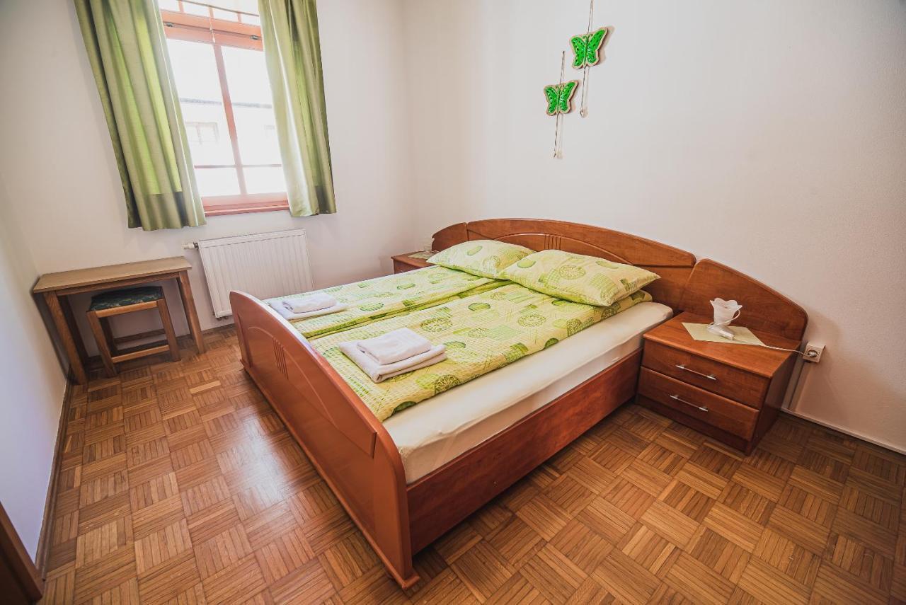 Apartments Rombon Klavdij With Free Onsite Parking Bovec Exterior foto
